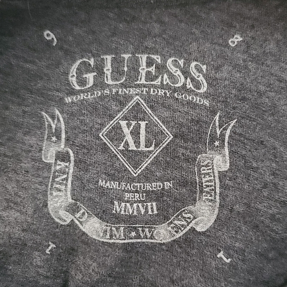 Guess Graphic Tshirt - Picture 3 of 3